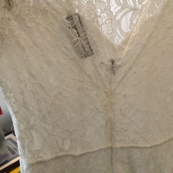 Lulu’s White Lace Maxi Dress - Picture 5 of 7